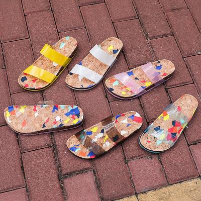 China 2020 fashion trend latest design jelly color women's transparent sandals clog the toe light non-slip for sale