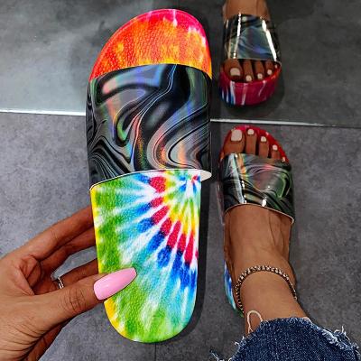 China 2021 latest color thick bottom outer wear women's sandals and slippers one line wholesale cheap anti-slip candy for sale