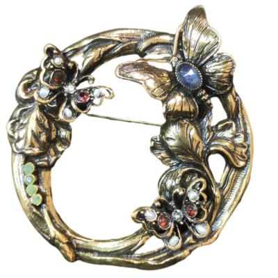 China Factory Unique Italian Elegant Hot Sales New Design Pearl And Color Stones Wedding Brooch For Female for sale