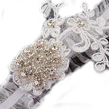 China NEW Elegant Western Style Flower Lace Wedding Garter Set Bridal Rhinestone Leg Garter Belt Lace Bride Wedding Props Accessories M5065 for sale