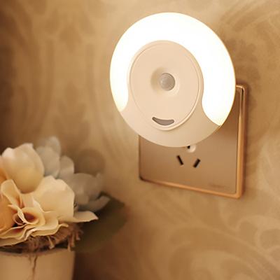 China Smart Sensor Control Light Plug In Led Night Light, Night Lamp Smart Dusk Motion Sensor Light With EU/US Plug for sale