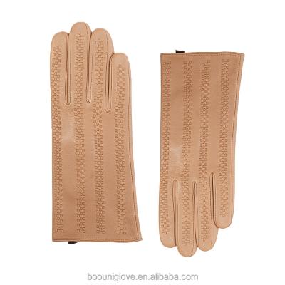 China Pimp Touchscreen Weaving Fancy And Artist Fashion Genuine Sheepskin Touchscreen Driving Winter Leather Gloves For Women for sale