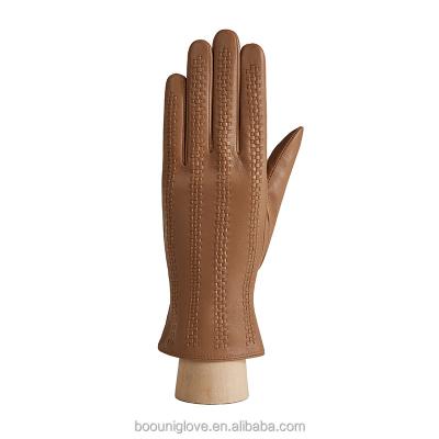 China 2023 New Design Winter Fashion Luxury Hand Knitting Warm Winter Pimp Weaving Touch Screen Aniline Driver Leather Gloves For Women for sale