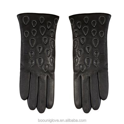 China Durable Custom Fashionable Lanbskin Embroidery Touch Screen Driving Genuine Leather Aniline Fashion Gloves Women Autumn and Winter for sale