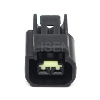 China 2 Pin Escort Focus Ignition Plug Coil Camshaft Position Sensor Automotive Connector FW-C-2F-B for sale