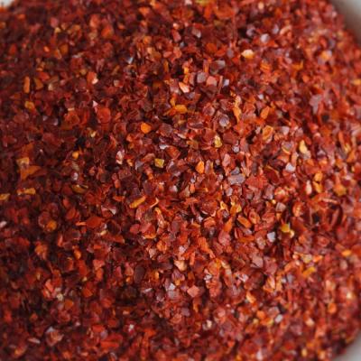 China Chili Pieces Sweet Specification Dry Broken Red Pepper Flakes for sale