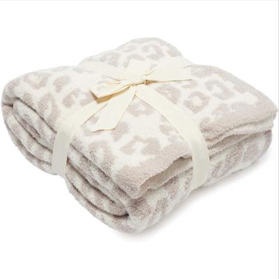 China Jacquard OEM Blanket Knitted Blanket With Jacquard Leopard Blanket for sale