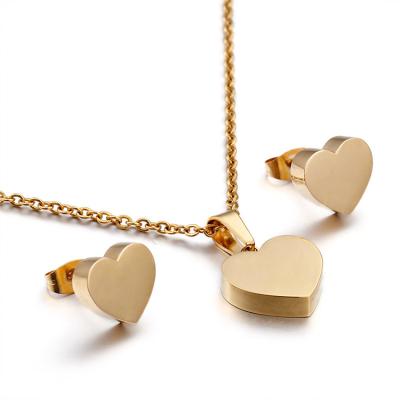 China CLASSIC Modern Elegant Gold Plated Stainless Steel Heart Love Gold Jewelry Set For Women for sale