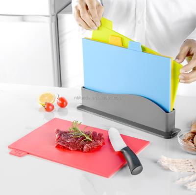 China Multifunctional colorful factory wholesale viable chopper the plastic cutting board set for sale