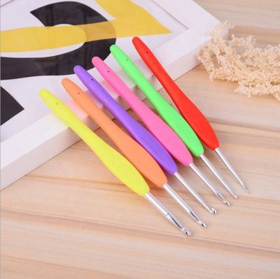 China Wholesale Factory Set Sweater Needle Color Hand Knitting Tool Soft Handle Aluminum Hook YZH0209 for sale