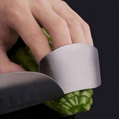 China Stocked High Quality Stainless Steel Finger Hand Protector Guard Chop Safe Slice Knife Kitchen Tool for sale