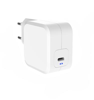 China High Quality Type C PD Mobile Phone Usb Wall Charger 61W Charger GaN Charger for sale