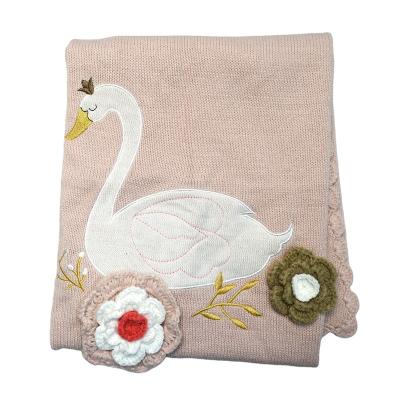 China Anti-pilling Cotton Knitted Swan Pattern 3D Baby Wrap Covering Newborn Cuddles Wrap Blanket For Stroller for sale