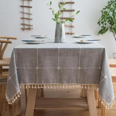 China Rectagular Cheap Price Modern Home Design Best Selling Polyester New Year Decoration High Quality Table Cloth for sale