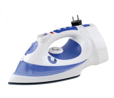 China Hotel OEM Steam Iron with Retractable Cord for Easy Storage for sale