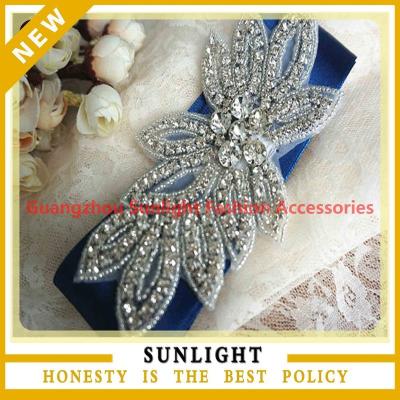 China Viable Rhinestone Bridal Sash Fashion Crystal Applique For Wedding Dresses for sale