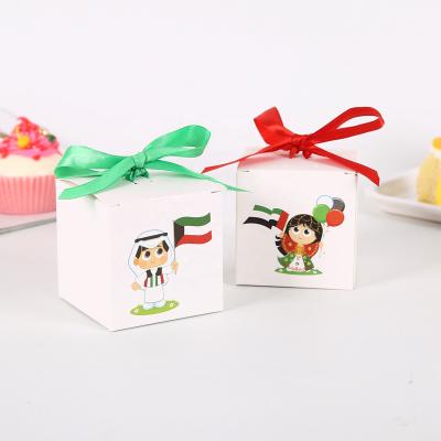 China Recycled Materials Wholesale 2021 Most Popular Luxury Custom Logo Square Collapsible Paper Folding Gift Boxes With PVC Window for sale