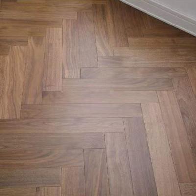 China Modern Factory Supply Engineered Herringbone Flooring Wood Flooring for sale