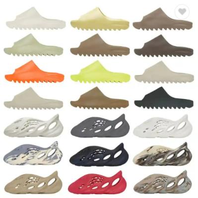 China Cushioning Yeezy Sandals Yeezy Foam Runner Yezzy Slipper Slips Yeezy Shoes Original 1:1 Quality Plus Size Yeezy Foam Runner For Men for sale