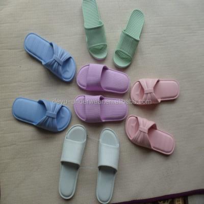 China Quick-drying 0.65 dollars X026 wholesale cheap men's and ladies' rubber slippers, women's slippers, slippers for sale