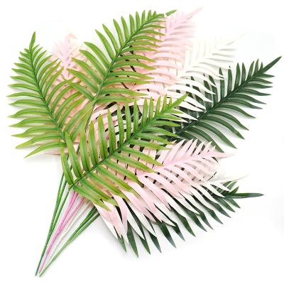 China Wholesale Nordic modern style green single leaf central institute plant decoration home artificial palm leaf decoration for sale