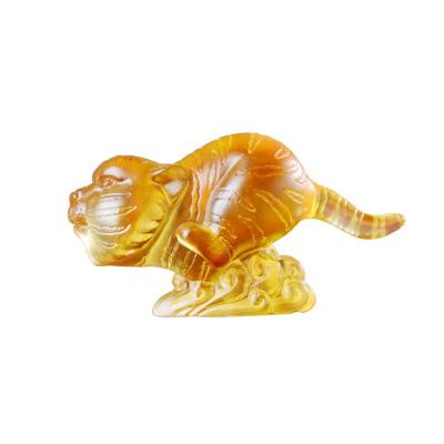 China Tiger Yeare Memorial Modern Desktop China Chinese Zodiac Ornament Animal Year Twelve of Tiger Design Gifts Liuli Craft for sale