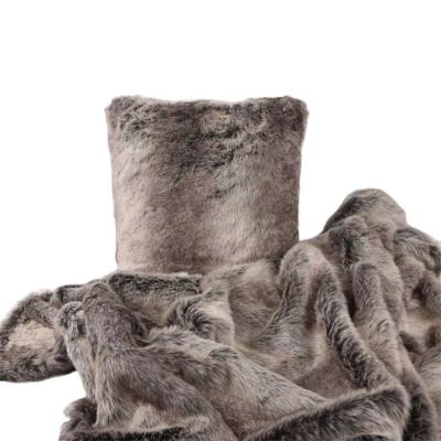 China OEM ODM Throw Blanket Fuzzy Elegant Double Layer Faux Fur Throw Blanket Anti-static Luxury Mink for sale