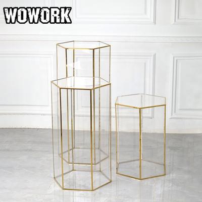 China 2021 WOWORK Fushun wedding decoration round cake stand coffee table gold cylinder waterproof acrylic pedestals for party backdrops for sale