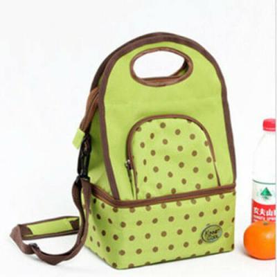 China Green Travel Insulated Cooler Bags Keep Food Cold With Adjustable Shoulder Strap for sale