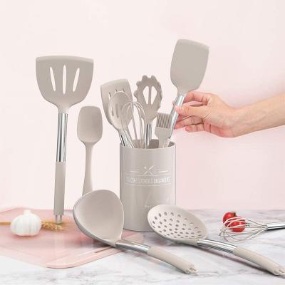 China Sustainable Silicone Baking Set Stainless Steel Kitchenware Cookware Utensils Manufacturers for sale