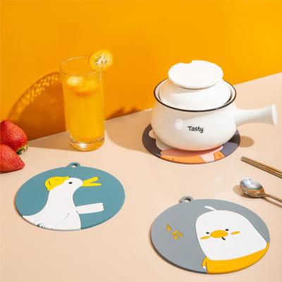 China Kitchen Bowl Mat Coaster Round Thick Cartoon Silicone Anti-scalding Heat Resistant Place Mat Viable Home Insulation Pad for sale