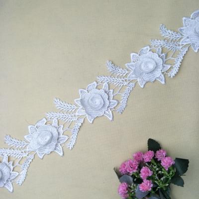 China Beautiful New Flower Applique 3d Sustainable Lace Trim White Bridal Lace Fabric for sale