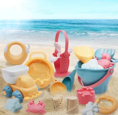 China Plastic Kids Toys Summer Beach Toys Sand Shovel Bucket Set Kit Outdoor Summer Eco-Friendly Toys For Beach Play With Molds Tools for sale