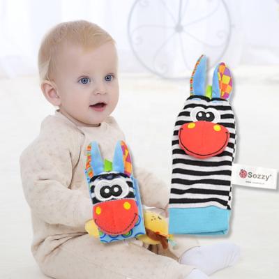 China 2021 Brand Designer Brand Designer Baby Stimulation Socks Rattel Soft Toy Baby Animal Mini Rattles for sale