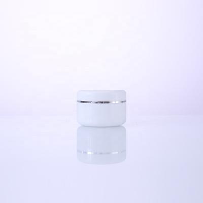 China Cosmetic Customized White Plastic Packaging PP Cosmetic Cream 20g Jar For Skin Care for sale