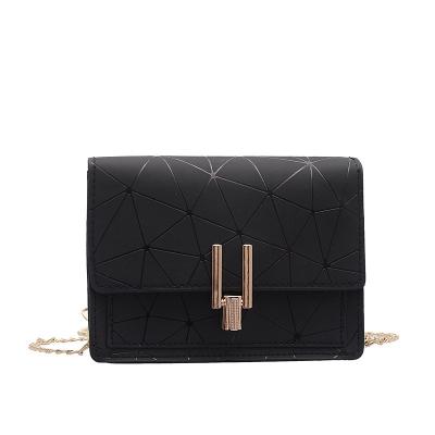 China Matte Crossbody Shoulder Handbags Women Mini Bag PU Leather 2021 Fashion Cheap Brand Square Female Thick Chain Messenger Bags for sale