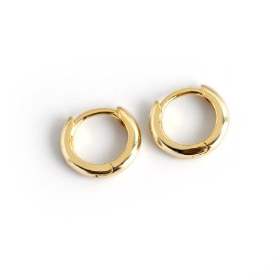 China CLASSIC Tasty Small Hoop Earrings 925 Sterling Silver 18K Gold Plated Minimalist Tragus Hoop Earrings For Women for sale