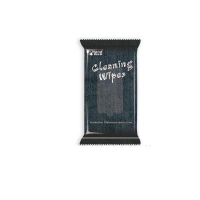 China Mini Packed Cleaning Wipes Wet Hand Wipes With Scent for sale