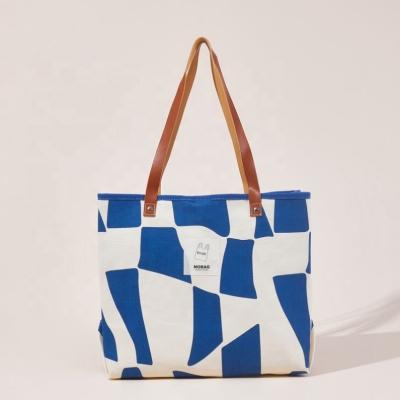 China Korean Wholesale Canvas Bag Travel Large Capacity Large Capacity Shoulder Bag Student Checkerboard Tote Female Bag for sale