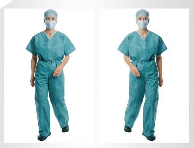 China Breathable Disposable Medical Gowns SMS PP Short Sleeve Garments Comfortable for sale