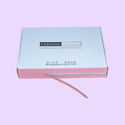 Cina paper rectangular Paper Mailer Box packaging Matt Lamination folded shirt paper box in vendita