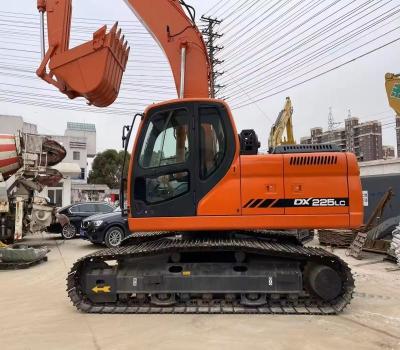 China Good Condition Second hand Doosan225LC-5 Ehydraulic Crawler Excavator  for sell for sale