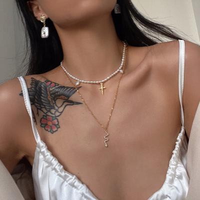 China TRENDY Simple Fashion Jewelry Snake Multi Layered Heart Necklaces for sale