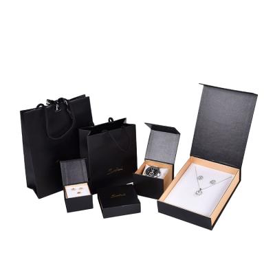 China FSD Jewelry Bracelet Watch Box Jewelry Packaging Paper Bags Low Price Handmade Fashionable Gift Box New for sale