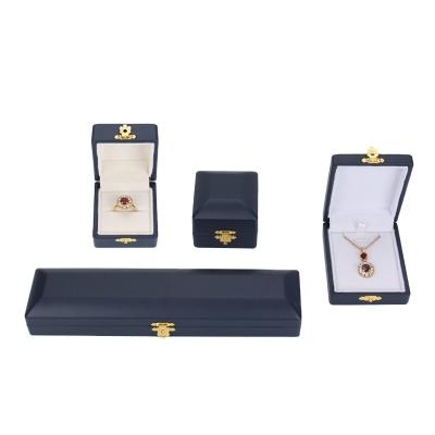 China FSD Handcrafted Logo Recycled Jewelry Packaging Luxury Custom Made Wholesale Wedding Ring Box Bracelet Box Packaging for sale