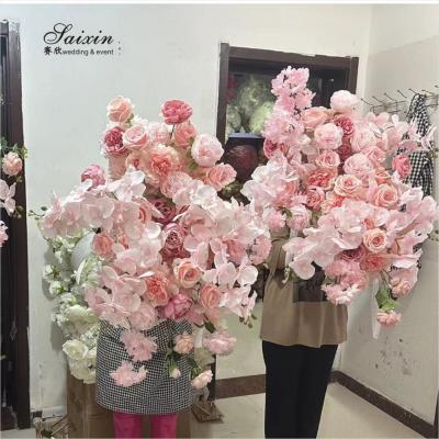 China Custom Color Size Artificial Flowers For Backdrop Decoration Pink White Beautiful Wedding Artificial Flowers Te koop