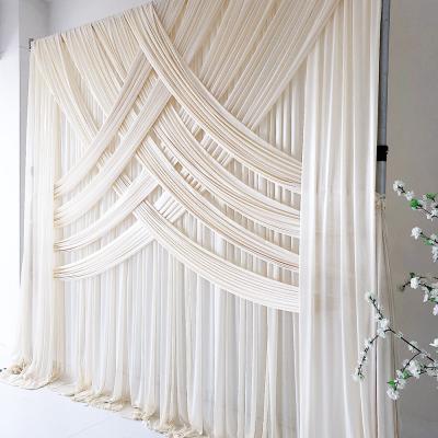 Chine Custom Luxury Wedding Backdrop Double Drape White Cloth Curtains Cross Valance  Wedding Backdrop à vendre