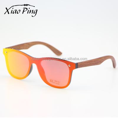 China Hot Selling Fashion Sunglasses OEM Mirrored Wooden Arm Lens One Piece Sunglasses For Women for sale