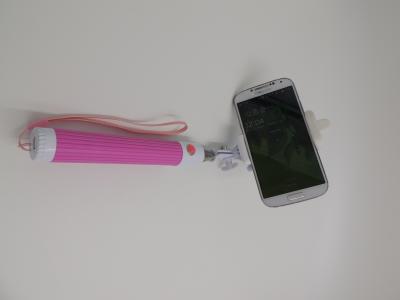 China Extendable handheld monopod Bluetooth Selfie Stick for camera for sale