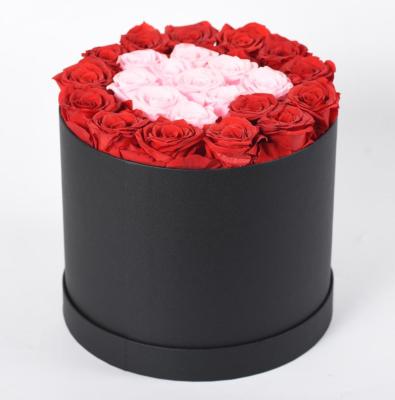 China Factory Wholesale Durable 2021 Valentine Birthday Preserved Roses Gift Box Hug Bucket for sale